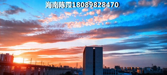 物业女服务员